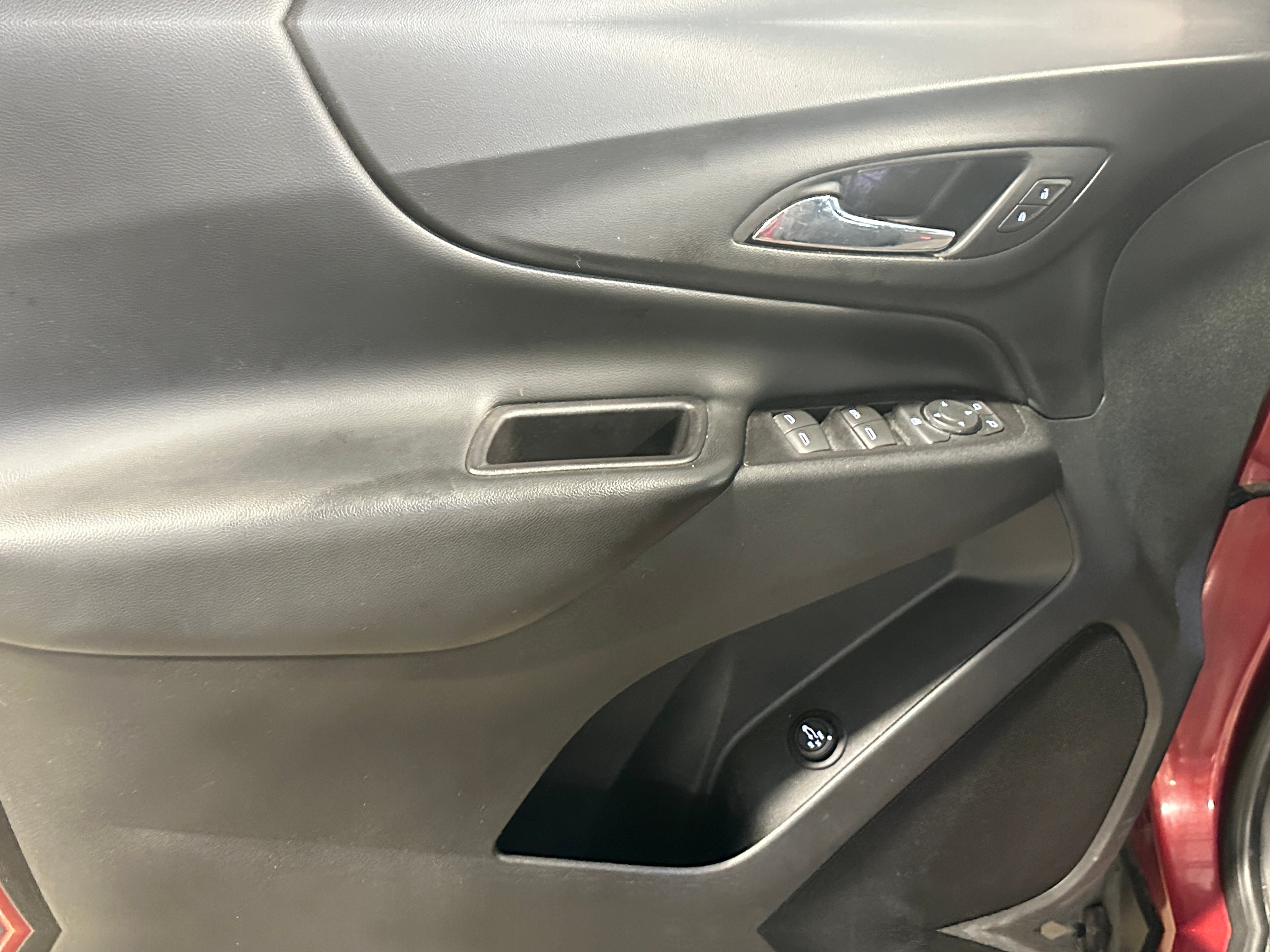 chevrolet equinox 2018 2GNAXJEV4J6319461 image chevrolet equinox 2018 2GNAXJEV4J6319461 image