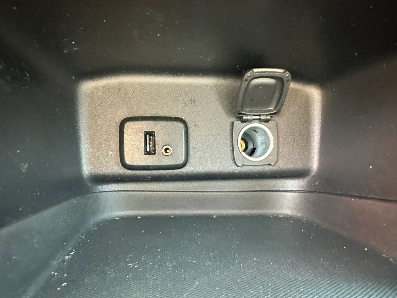 chevrolet equinox 2018 2GNAXREV2J6317707 image chevrolet equinox 2018 2GNAXREV2J6317707 image