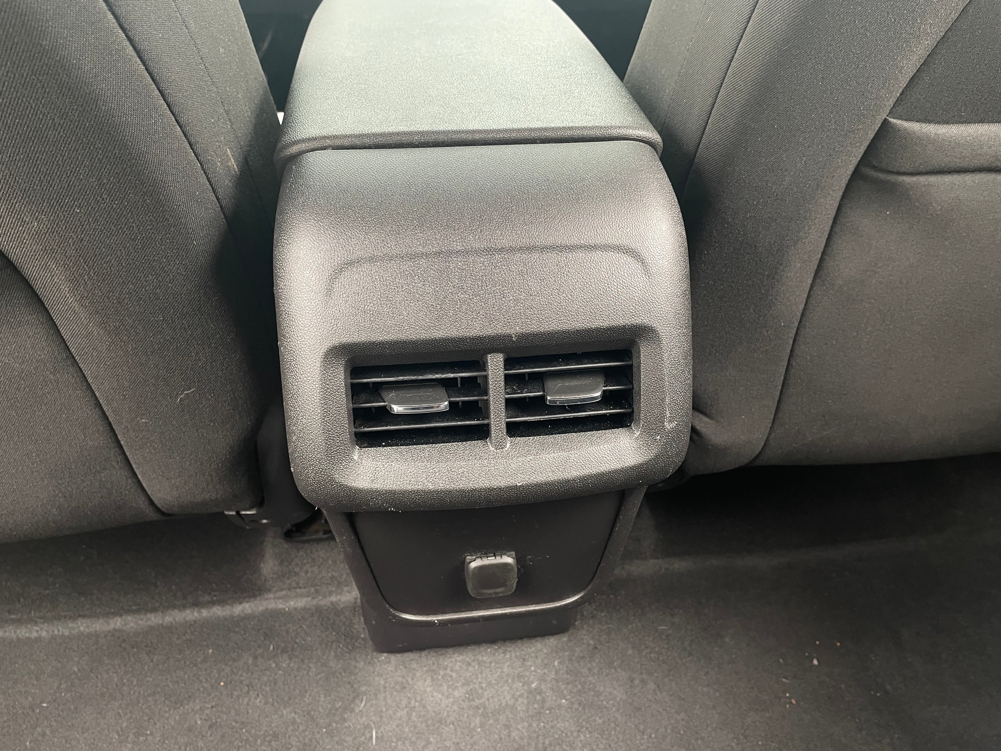 chevrolet equinox 2018 2GNAXREV5J6221649 image chevrolet equinox 2018 2GNAXREV5J6221649 image