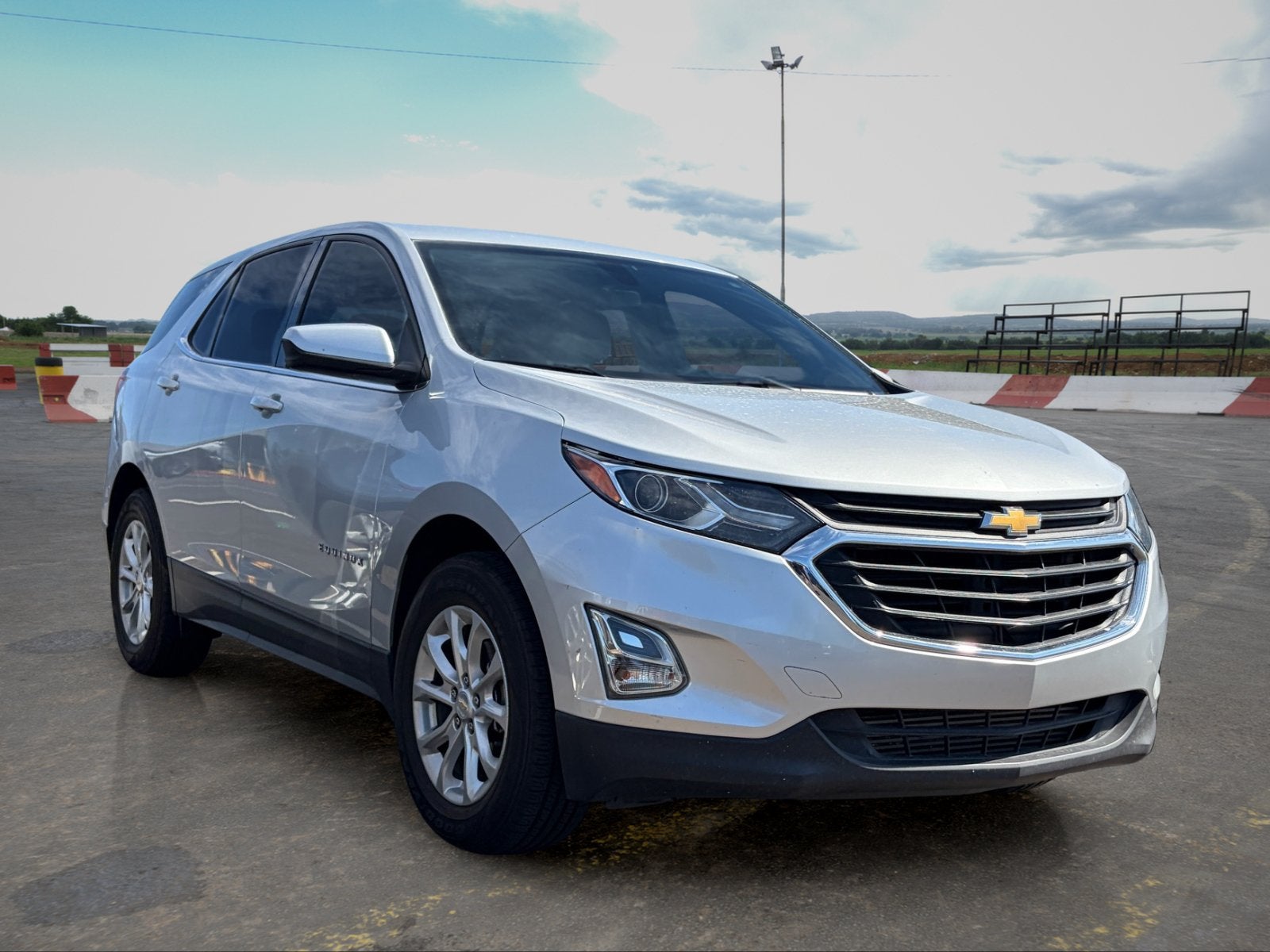chevrolet equinox 2018 2GNAXJEV0J6115689 image chevrolet equinox 2018 2GNAXJEV0J6115689 image