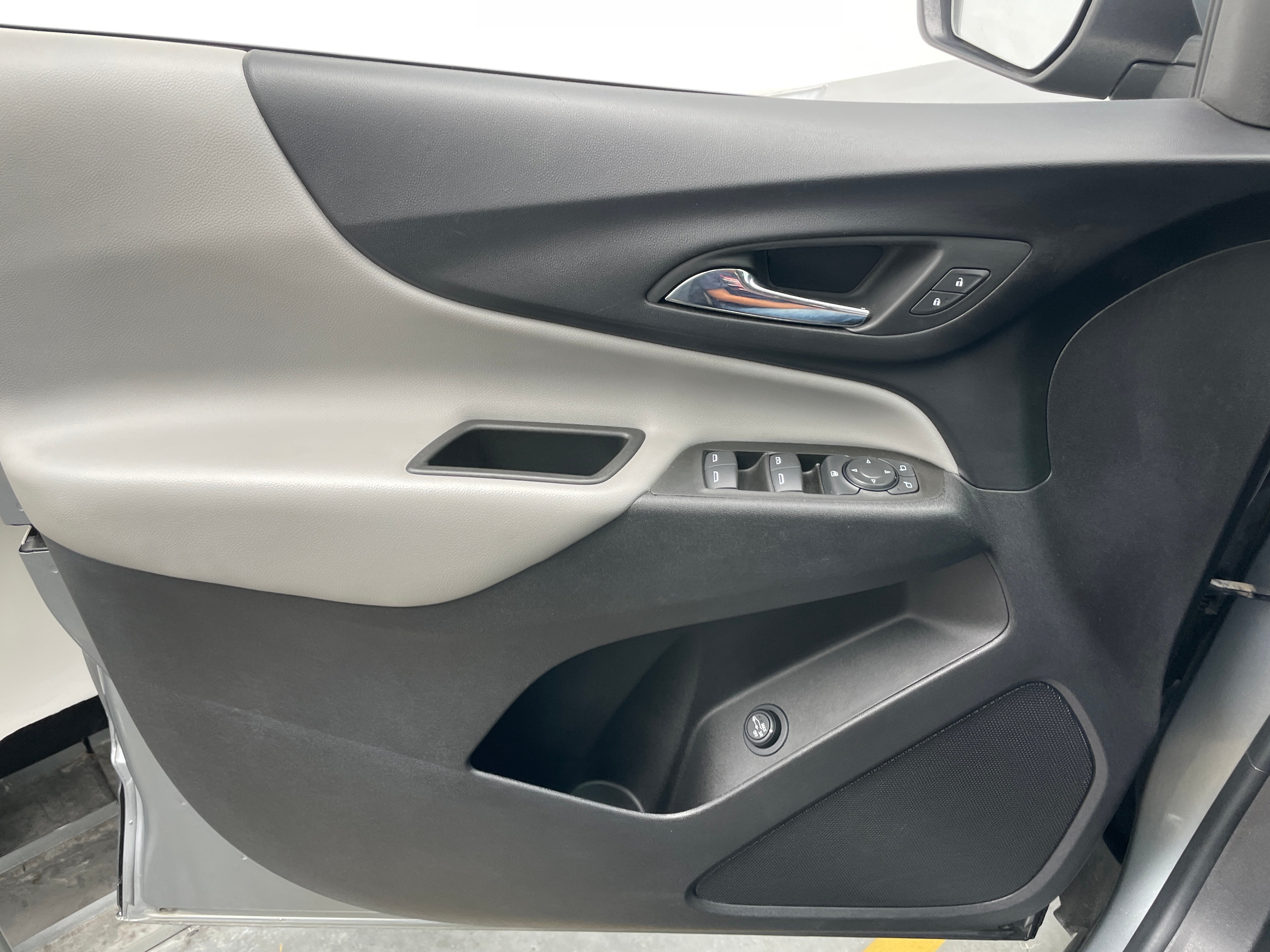 chevrolet equinox 2024 3GNAXUEG3RL229034 image chevrolet equinox 2024 3GNAXUEG3RL229034 image