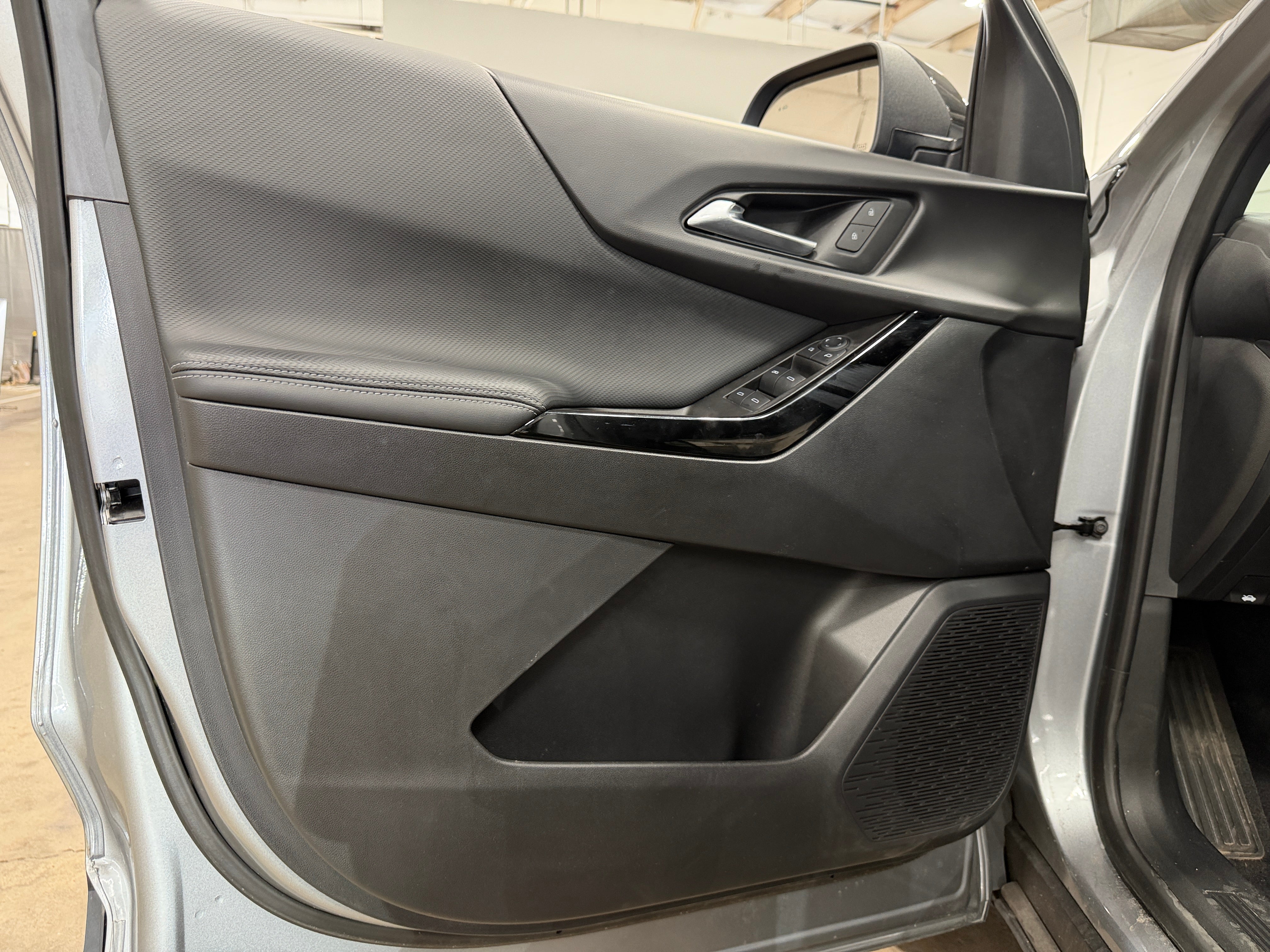 chevrolet equinox 2025 3GNAXHEG9SL129775 image chevrolet equinox 2025 3GNAXHEG9SL129775 image