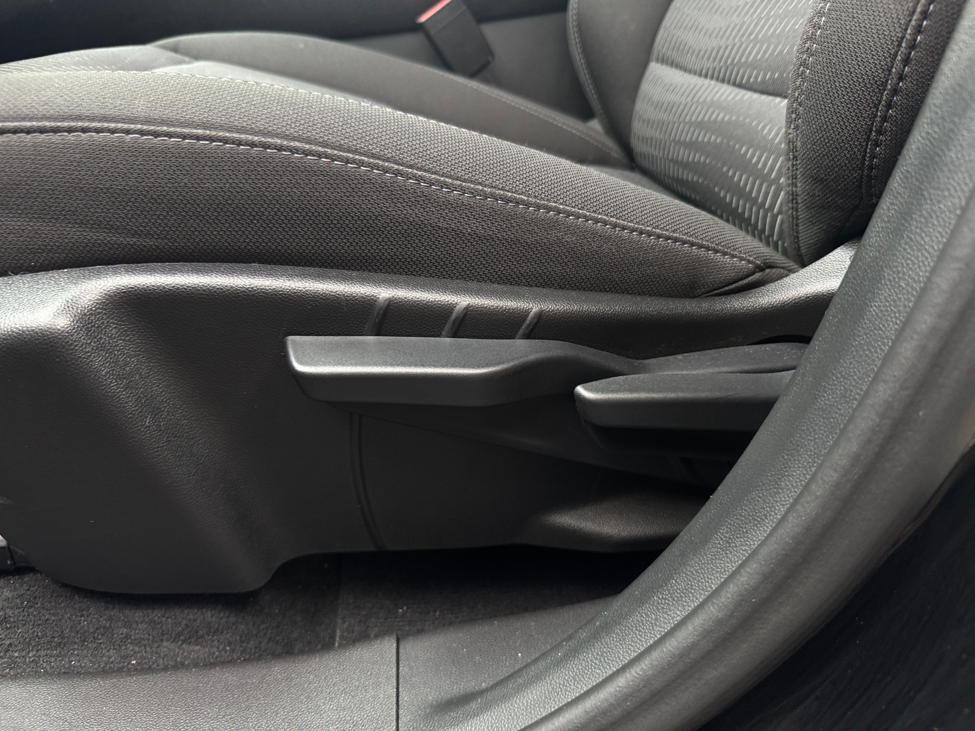 chevrolet equinox 2025 3GNAXPEG6SL297500 image chevrolet equinox 2025 3GNAXPEG6SL297500 image