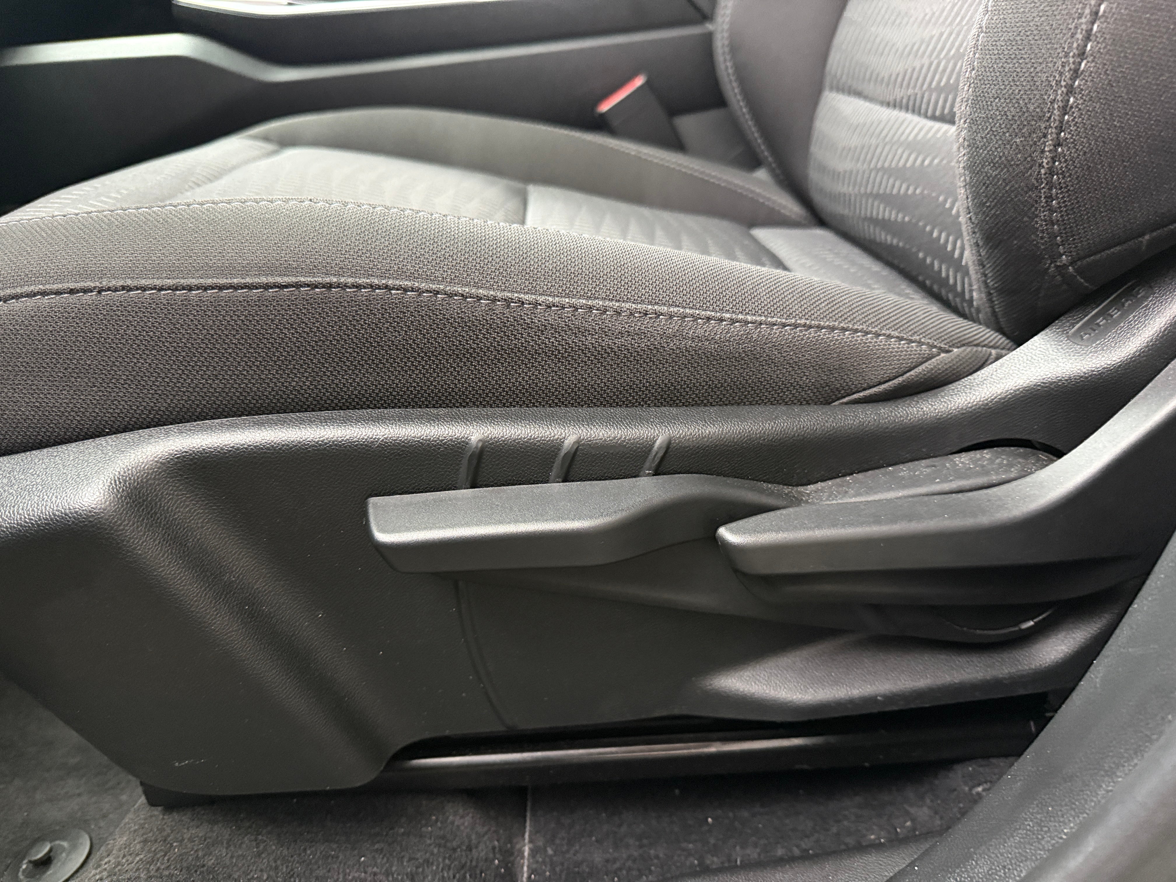 chevrolet equinox 2025 3GNAXHEG6SL306184 image chevrolet equinox 2025 3GNAXHEG6SL306184 image