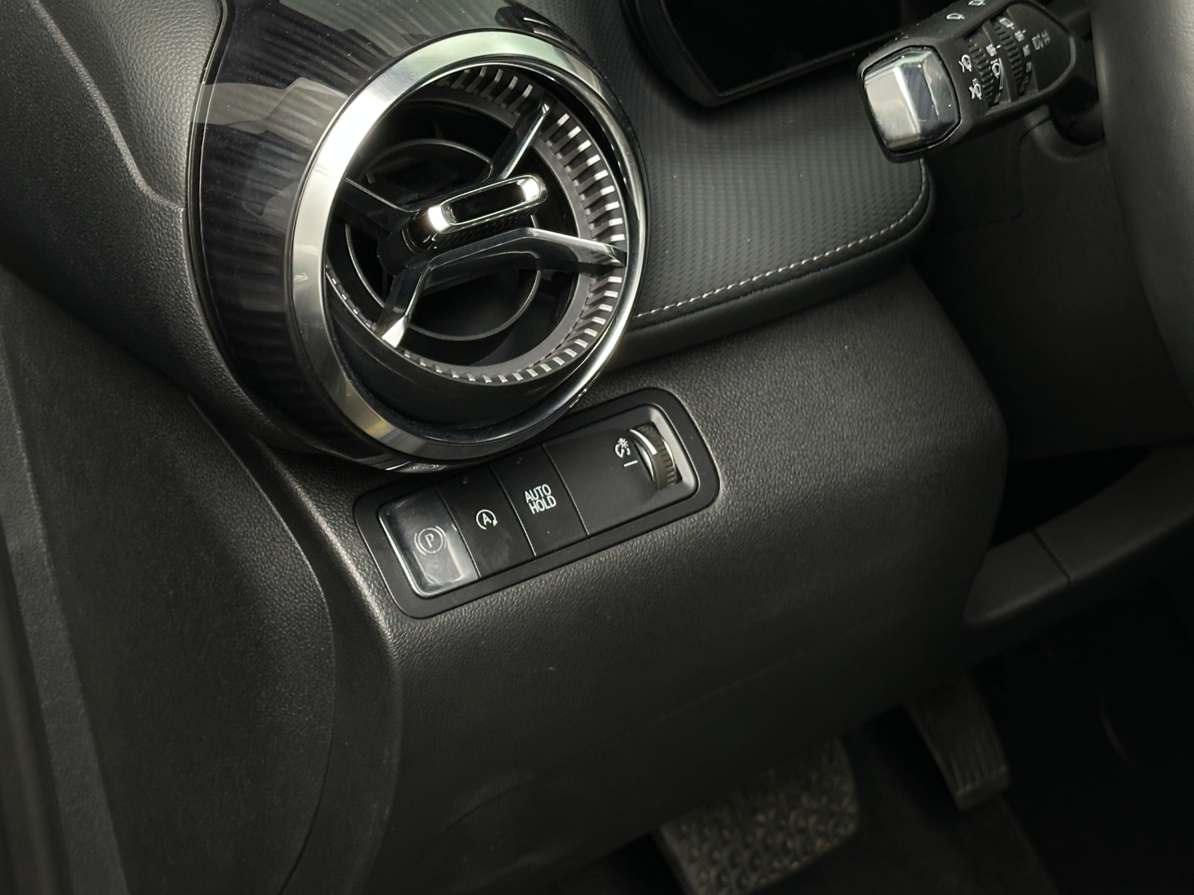 chevrolet equinox 2025 3GNAXHEG2SL105849 image chevrolet equinox 2025 3GNAXHEG2SL105849 image