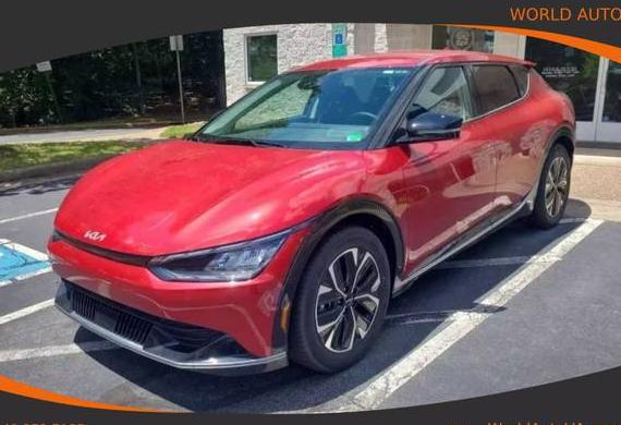 KIA EV6 2023 KNDC34LA0P5129272 image