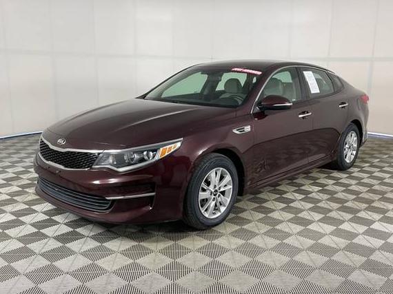 KIA OPTIMA 2017 5XXGT4L30HG151627 image