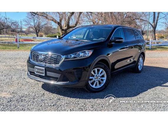 KIA SORENTO 2019 5XYPG4A30KG516589 image