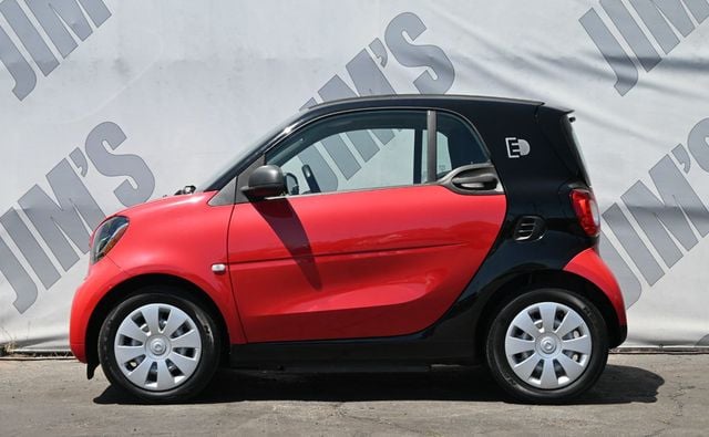 smart fortwo 2017 WMEFJ9BAXHK235752 image smart fortwo 2017 WMEFJ9BAXHK235752 image