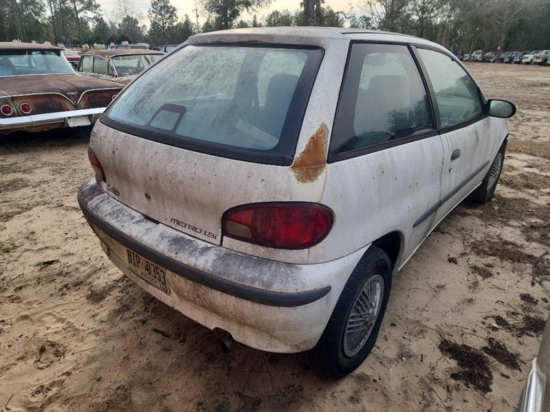 geo metro 1997 2C1MR229XV6733408 image geo metro 1997 2C1MR229XV6733408 image