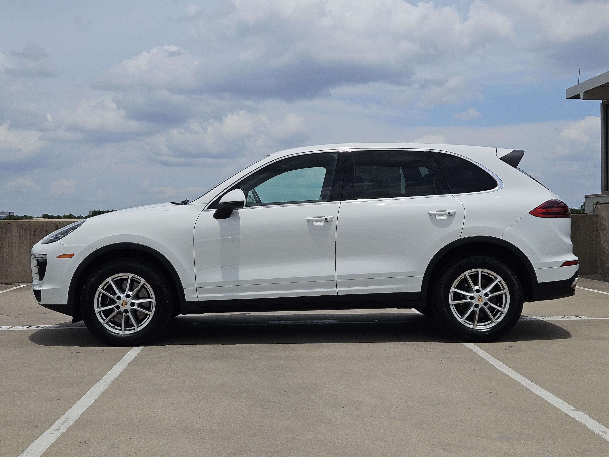 porsche cayenne 2016 WP1AA2A26GKA15354 image porsche cayenne 2016 WP1AA2A26GKA15354 image
