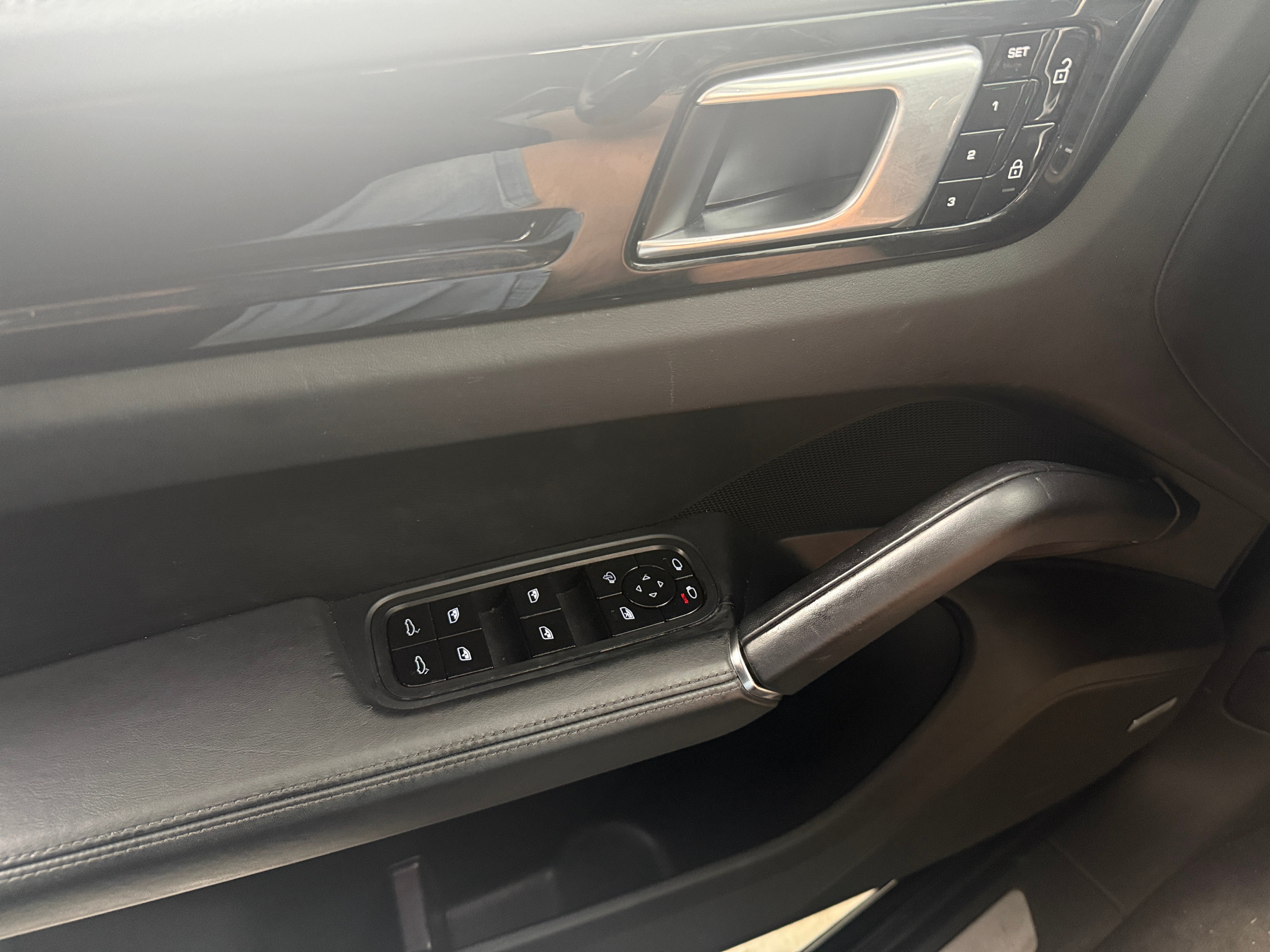 porsche cayenne 2019 WP1AB2AY5KDA61840 image porsche cayenne 2019 WP1AB2AY5KDA61840 image