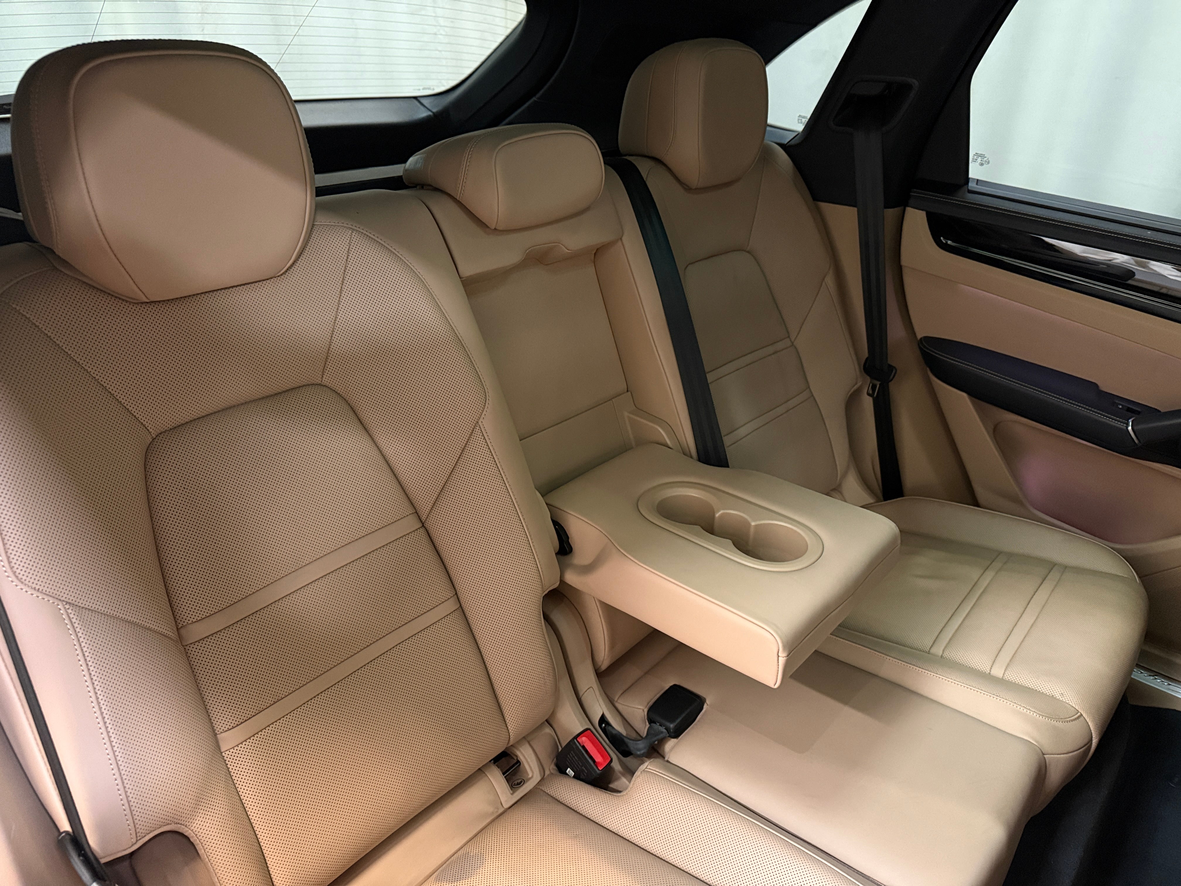 porsche cayenne 2019 WP1AB2AY5KDA65189 image porsche cayenne 2019 WP1AB2AY5KDA65189 image