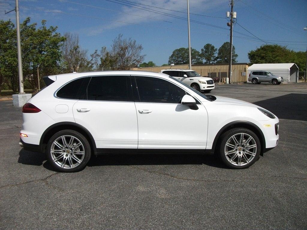 porsche cayenne 2018 WP1AB2A20JLA60286 image porsche cayenne 2018 WP1AB2A20JLA60286 image