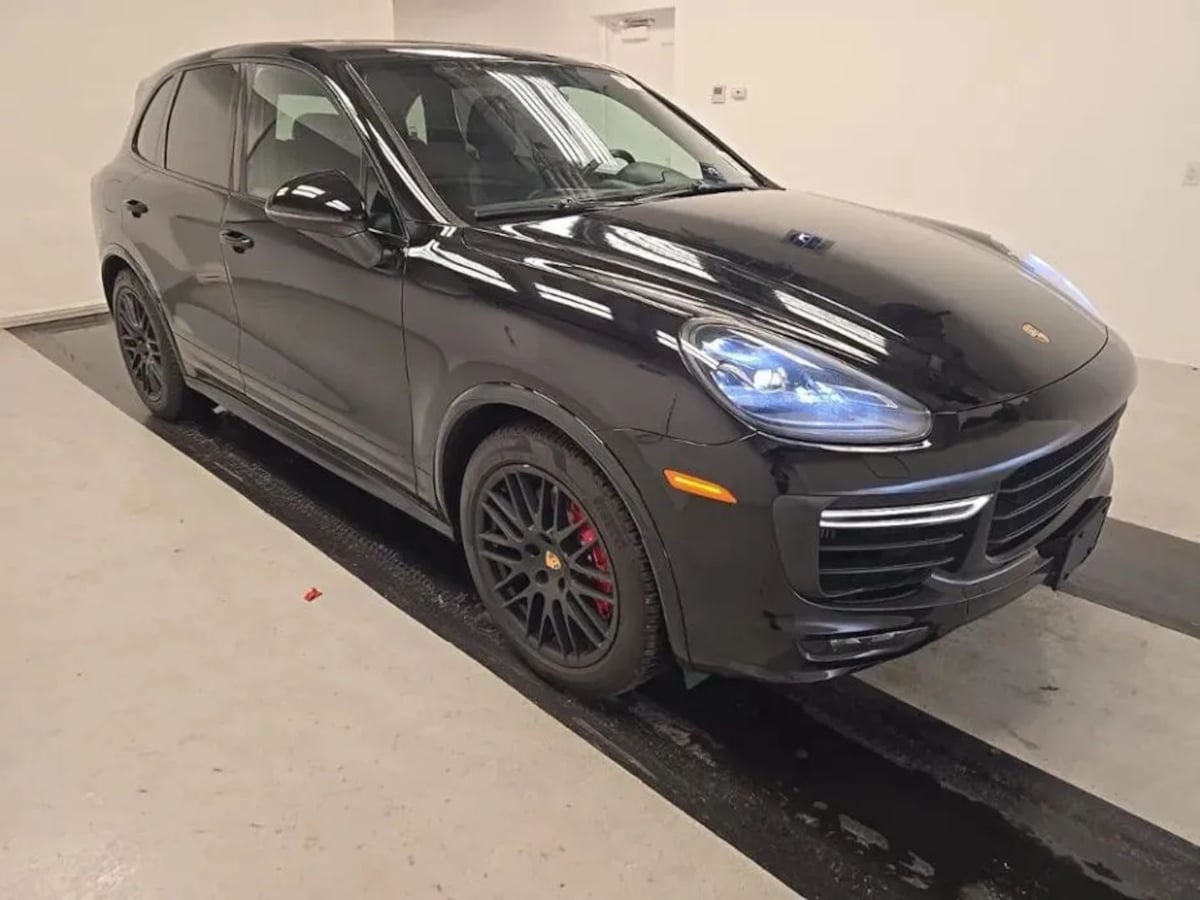 porsche cayenne 2018 WP1AD2A21JLA80573 image porsche cayenne 2018 WP1AD2A21JLA80573 image