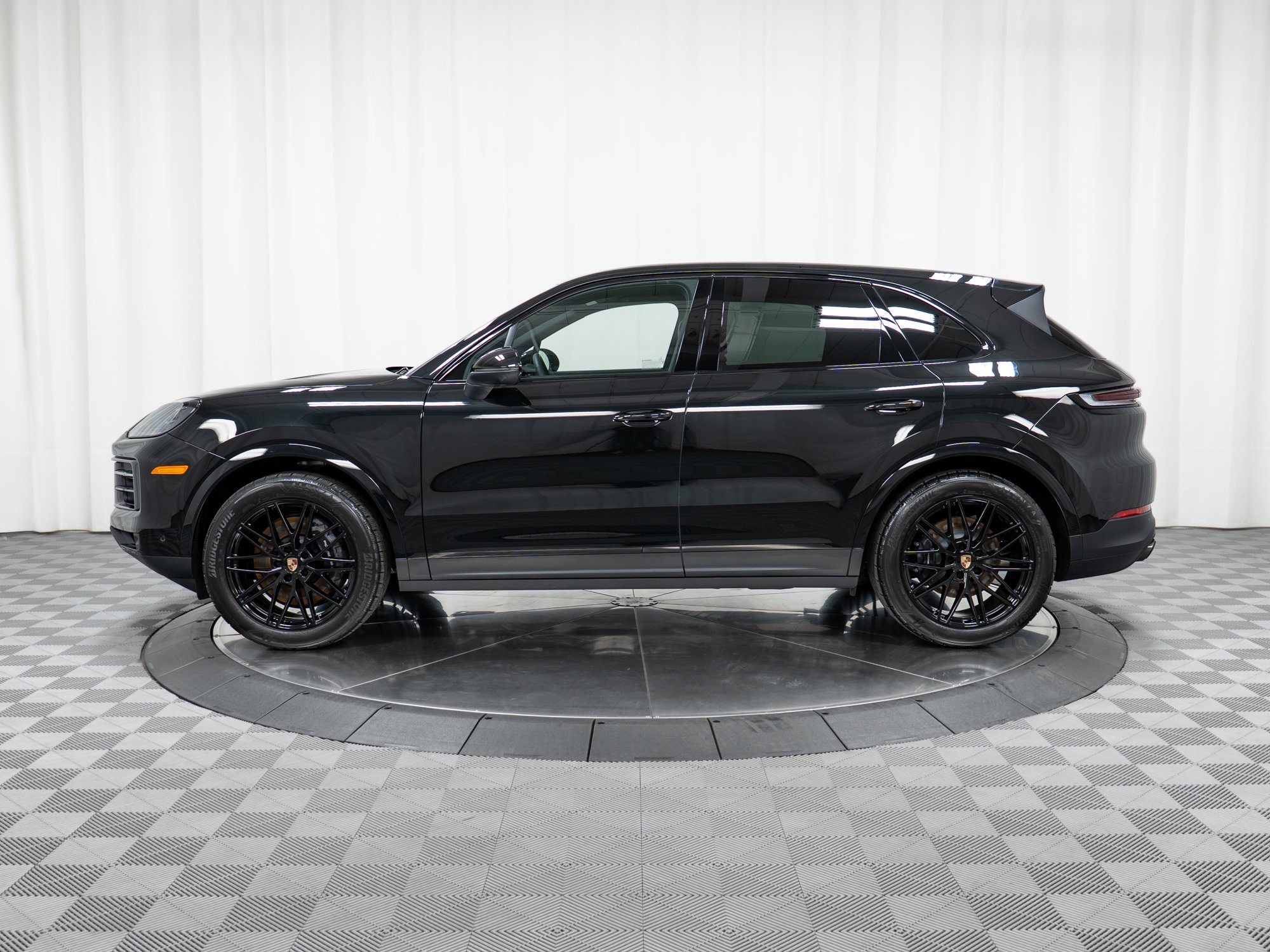 porsche cayenne 2026 WP1AA2AY3TDA00037 image porsche cayenne 2026 WP1AA2AY3TDA00037 image