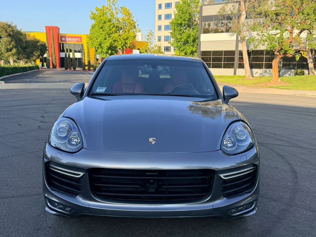 porsche cayenne 2017 WP1AD2A2XHLA84020 image porsche cayenne 2017 WP1AD2A2XHLA84020 image