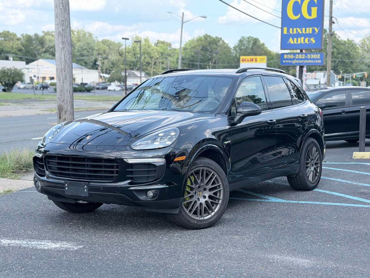 porsche cayenne 2017 WP1AE2A22HLA75616 image porsche cayenne 2017 WP1AE2A22HLA75616 image
