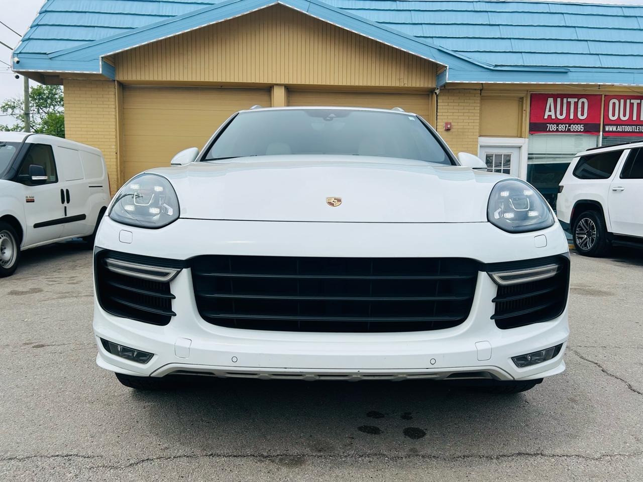 porsche cayenne 2017 WP1AD2A20HLA82647 image porsche cayenne 2017 WP1AD2A20HLA82647 image