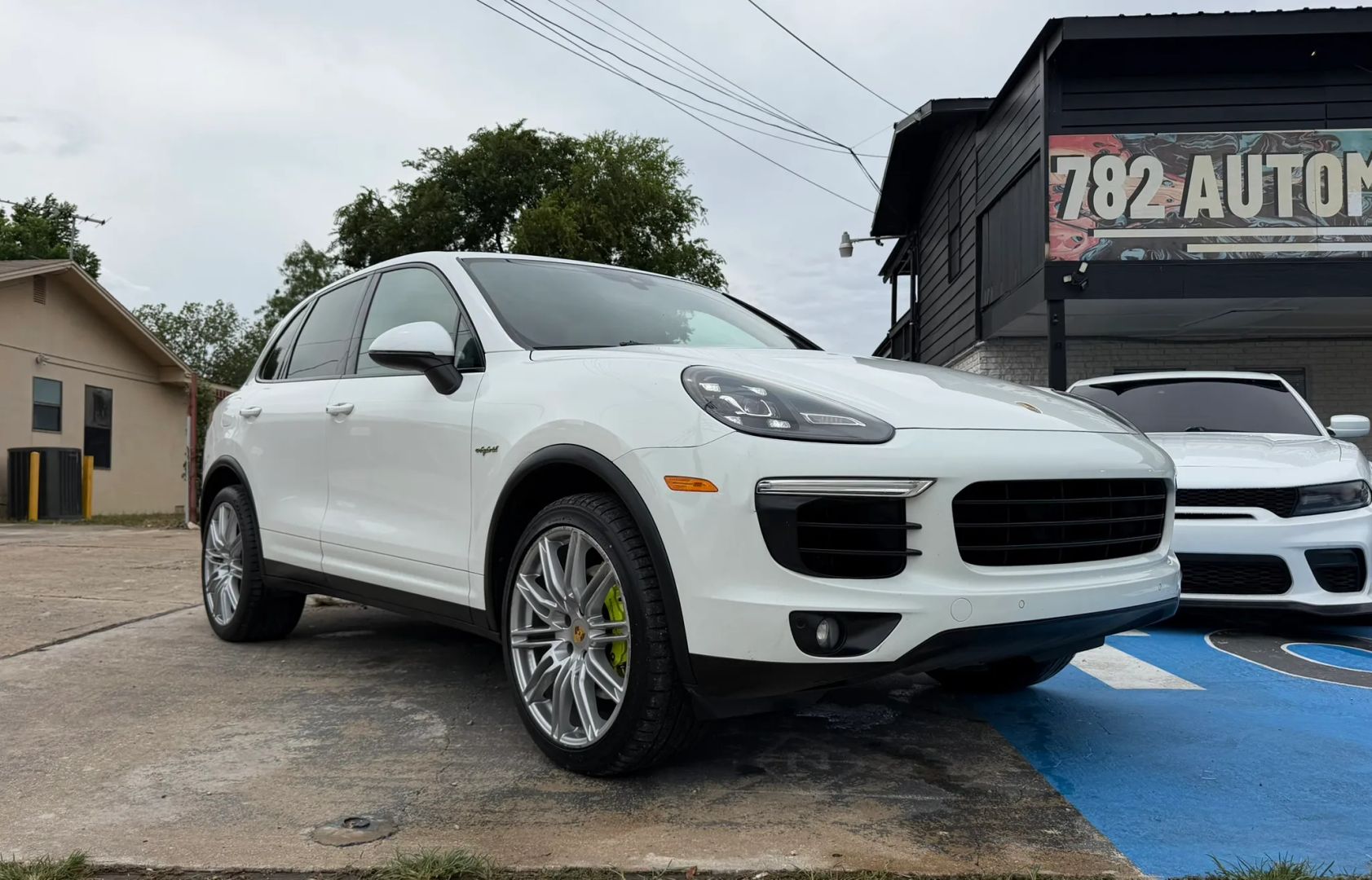 porsche cayenne 2017 WP1AE2A27HLA72307 image porsche cayenne 2017 WP1AE2A27HLA72307 image