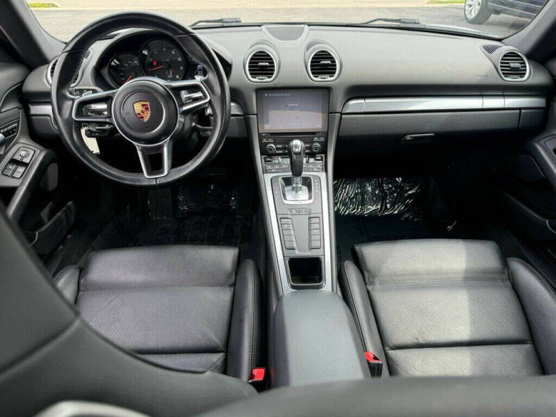 porsche cayenne 2017 WP1AB2A23HLA50815 image porsche cayenne 2017 WP1AB2A23HLA50815 image