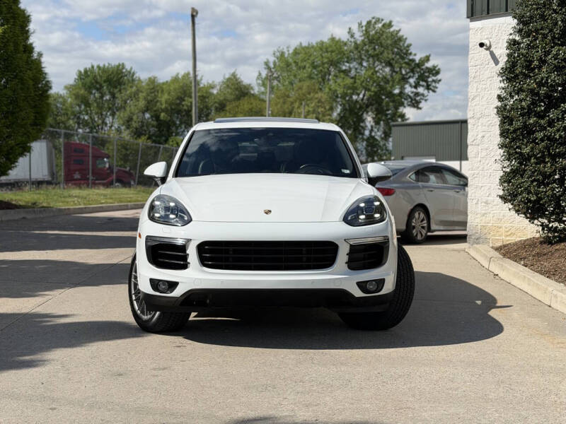porsche cayenne 2017 WP1AE2A28HLA68315 image porsche cayenne 2017 WP1AE2A28HLA68315 image