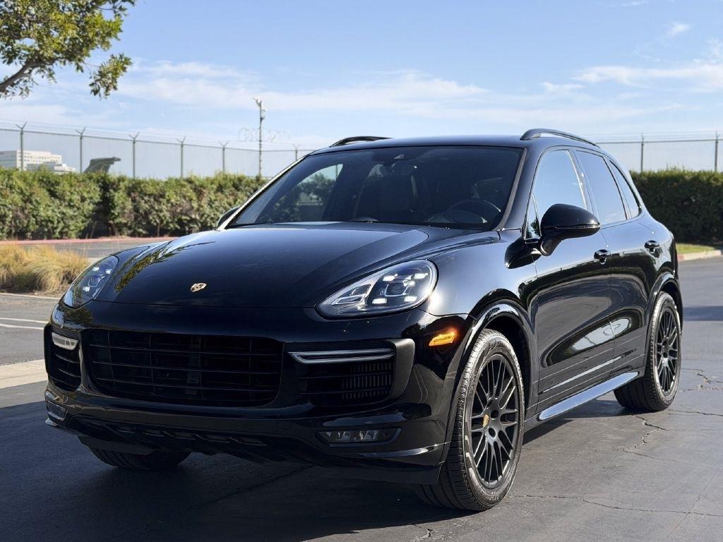 porsche cayenne 2017 WP1AD2A27HLA80846 image porsche cayenne 2017 WP1AD2A27HLA80846 image