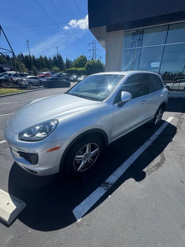 porsche cayenne 2017 WP1AB2A21HLA53664 image porsche cayenne 2017 WP1AB2A21HLA53664 image