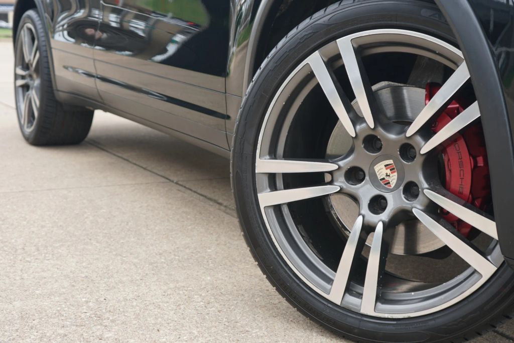 porsche cayenne 2012 WP1AB2A22CLA46490 image porsche cayenne 2012 WP1AB2A22CLA46490 image