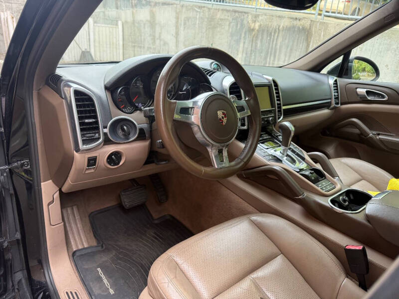 porsche cayenne 2012 WP1AA2A27CLA10152 image porsche cayenne 2012 WP1AA2A27CLA10152 image