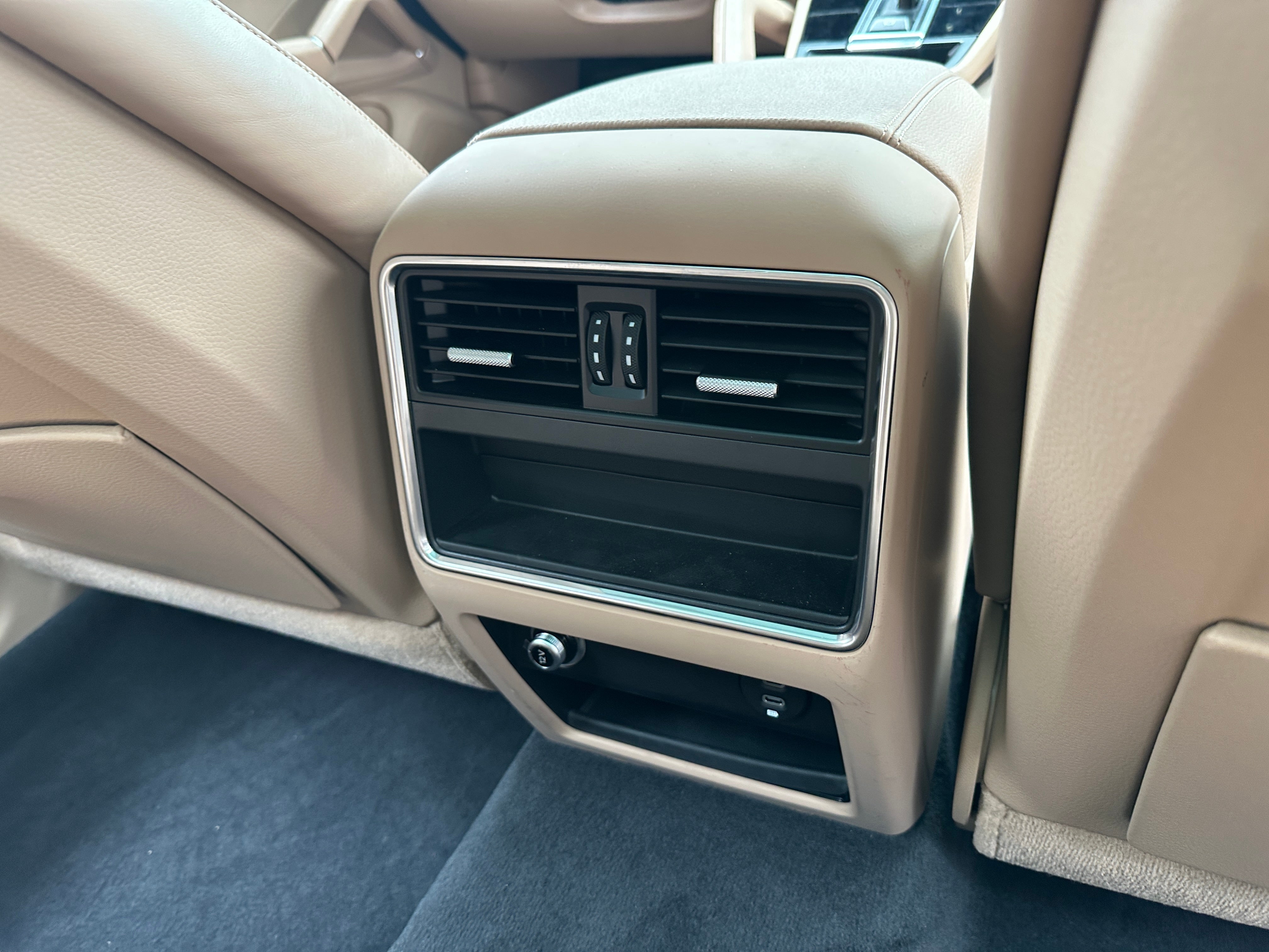 porsche cayenne 2020 WP1AE2AY6LDA23137 image porsche cayenne 2020 WP1AE2AY6LDA23137 image