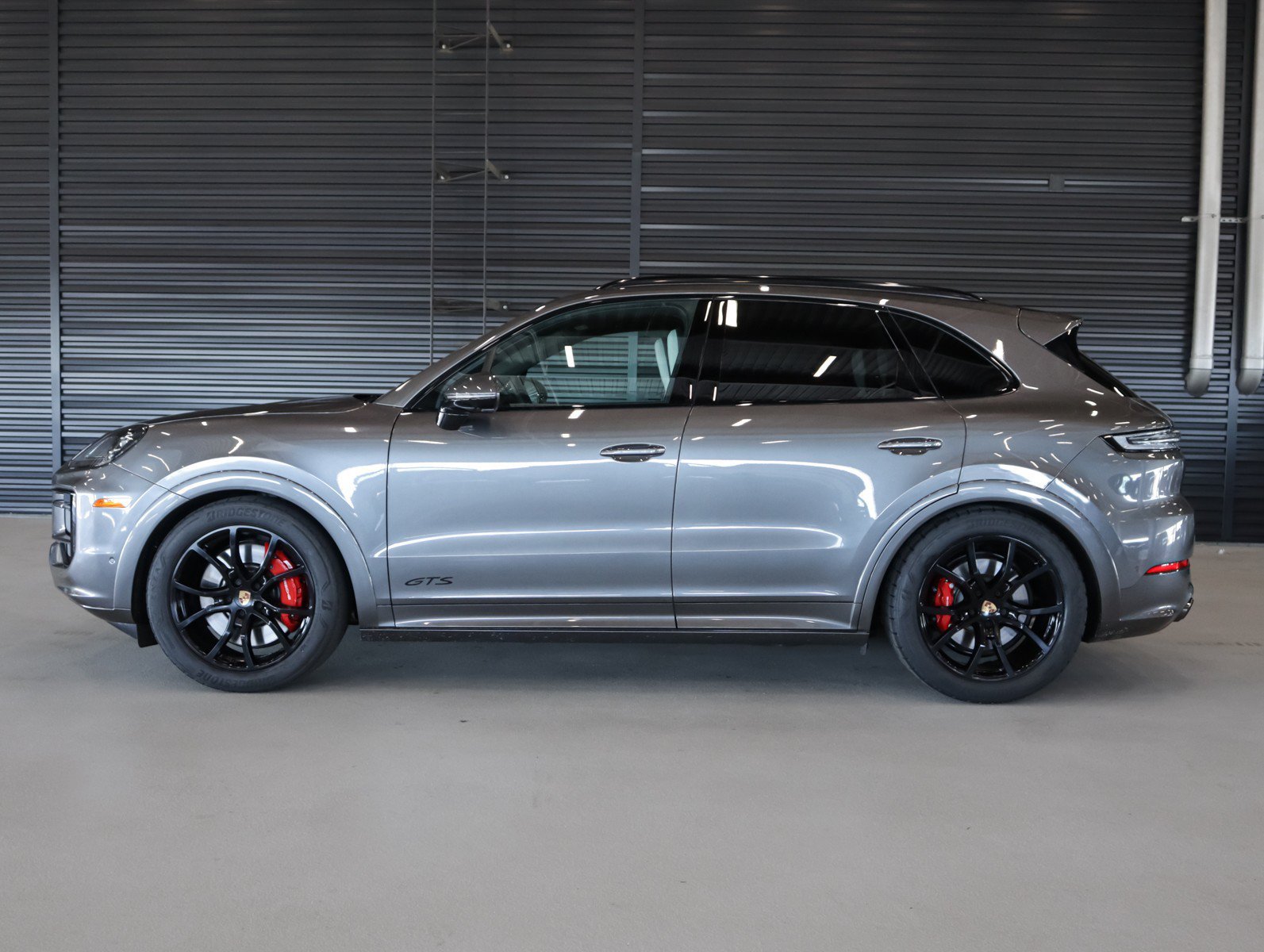 porsche cayenne 2025 WP1AG2AY9SDA24923 image porsche cayenne 2025 WP1AG2AY9SDA24923 image