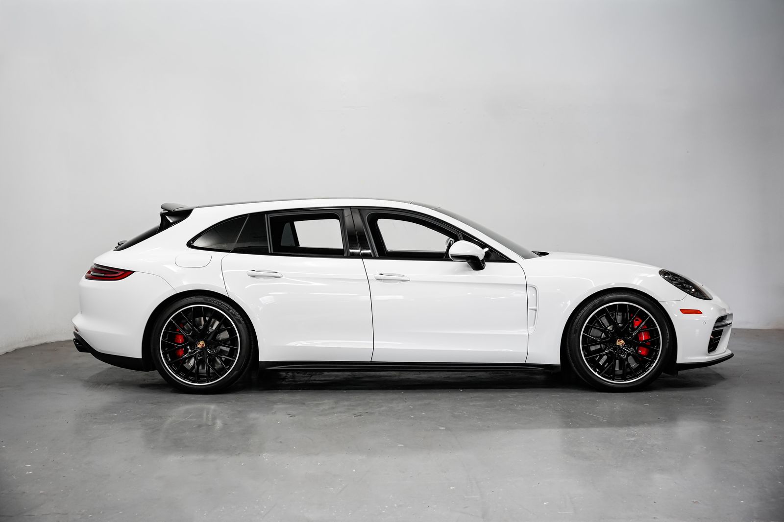 porsche panamera 2018 WP0CF2A74JL196074 image porsche panamera 2018 WP0CF2A74JL196074 image
