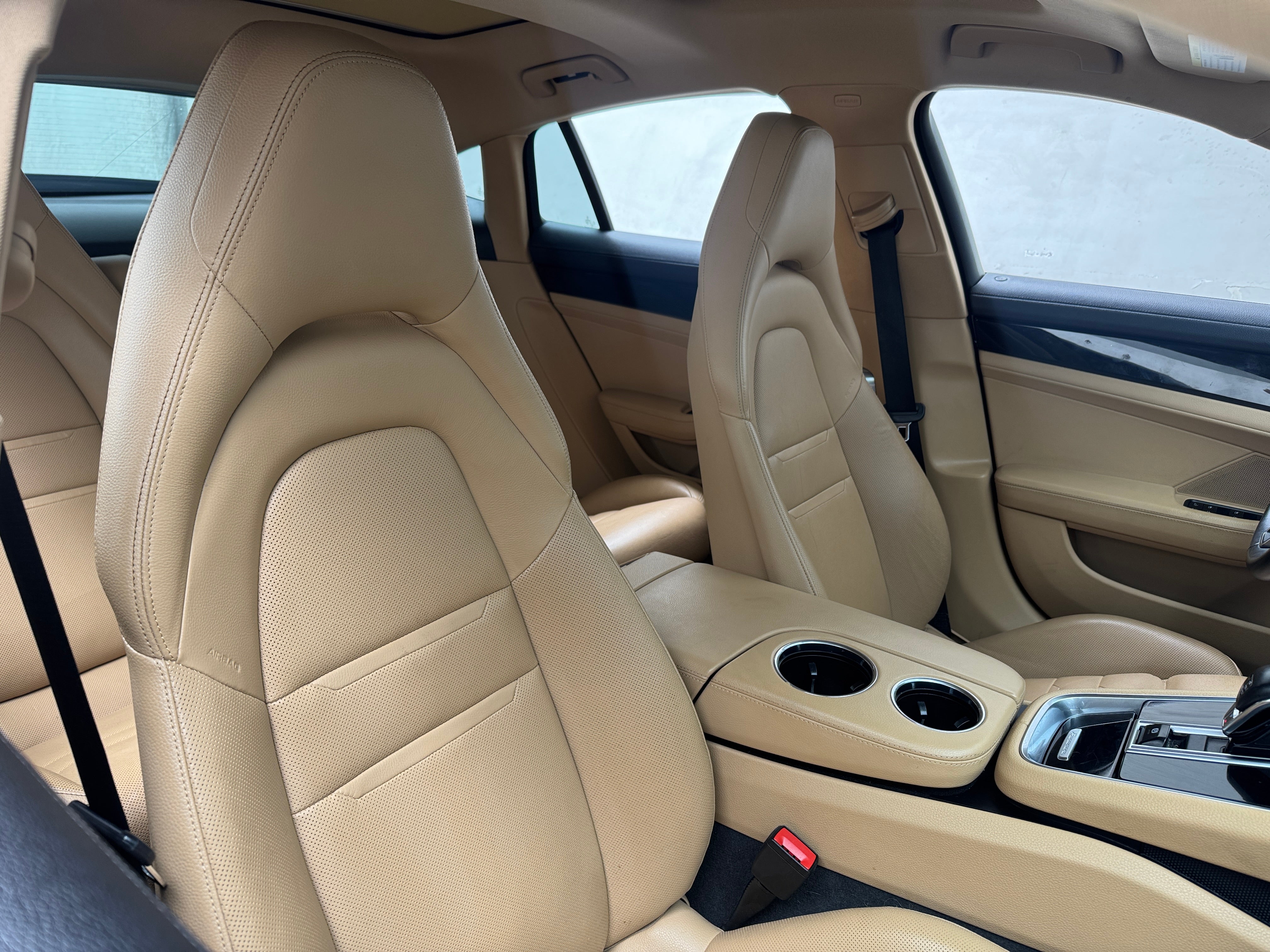 porsche panamera 2018 WP0AE2A78JL130024 image porsche panamera 2018 WP0AE2A78JL130024 image