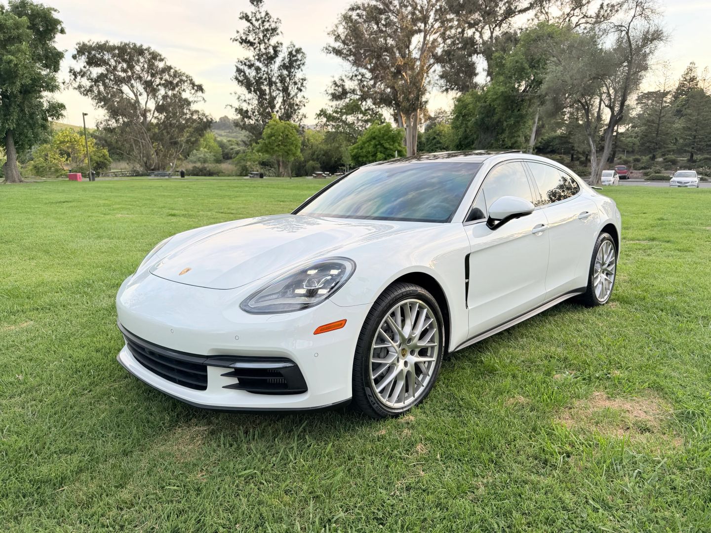 porsche panamera 2018 WP0AB2A76JL136672 image porsche panamera 2018 WP0AB2A76JL136672 image