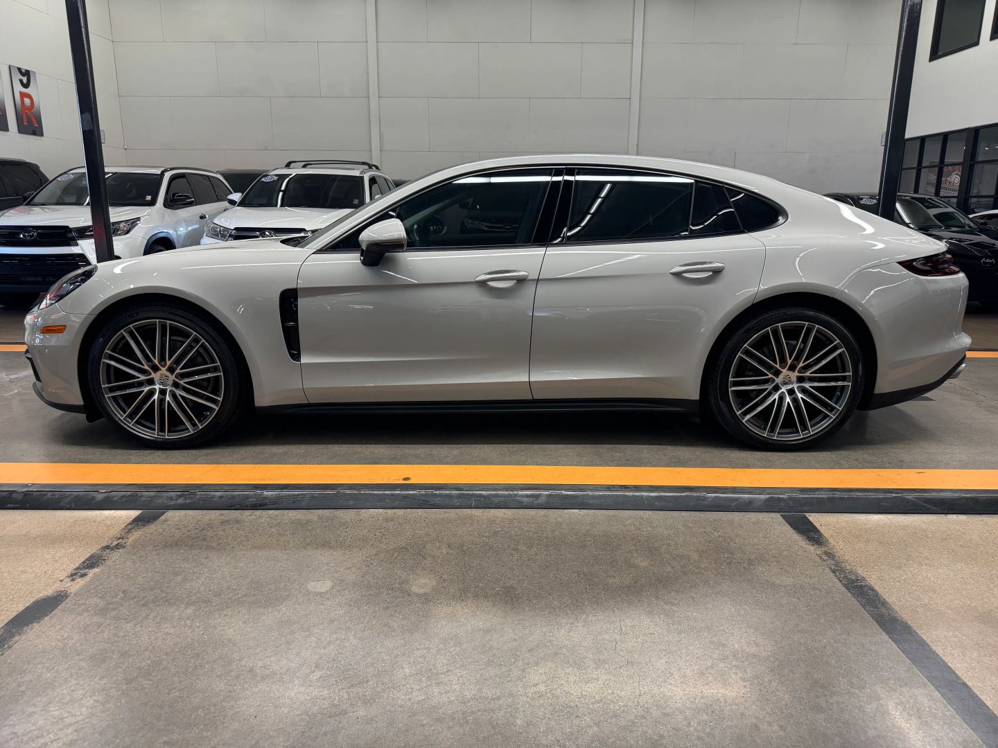 porsche panamera 2017 WP0AA2A73HL103593 image porsche panamera 2017 WP0AA2A73HL103593 image