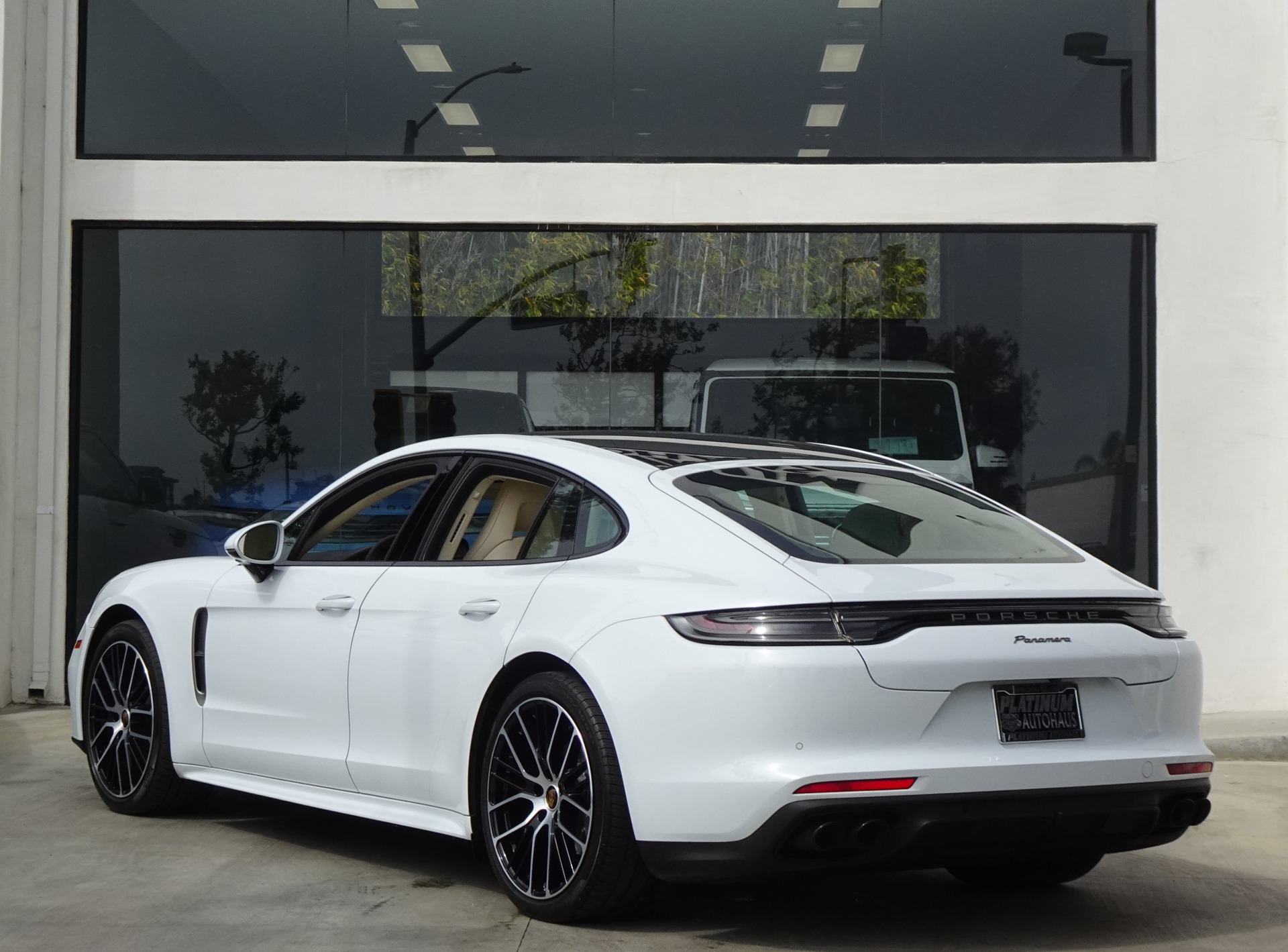 porsche panamera 2022 WP0AJ2A71NL101739 image porsche panamera 2022 WP0AJ2A71NL101739 image
