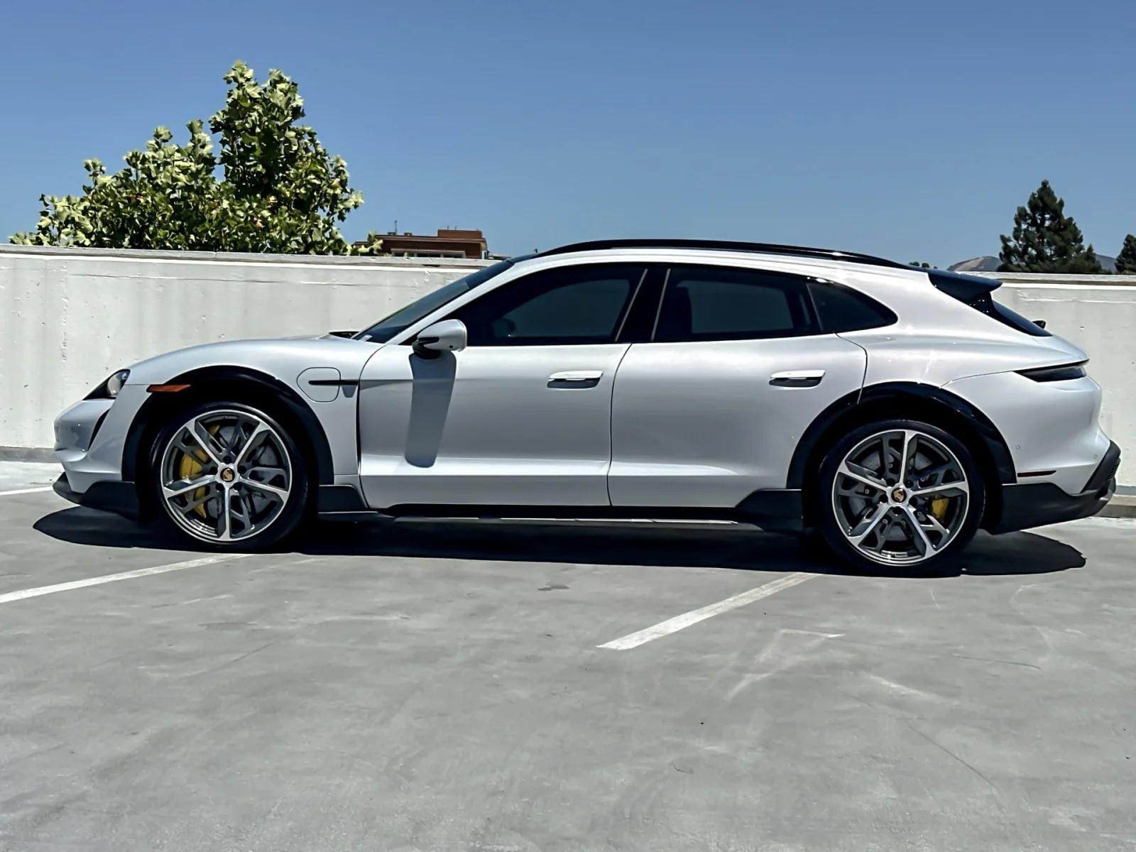 porsche taycan 2024 WP0BC2Y16RSA68056 image porsche taycan 2024 WP0BC2Y16RSA68056 image