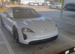 porsche taycan 2024 WP0AD2Y18RSA47895 image porsche taycan 2024 WP0AD2Y18RSA47895 image