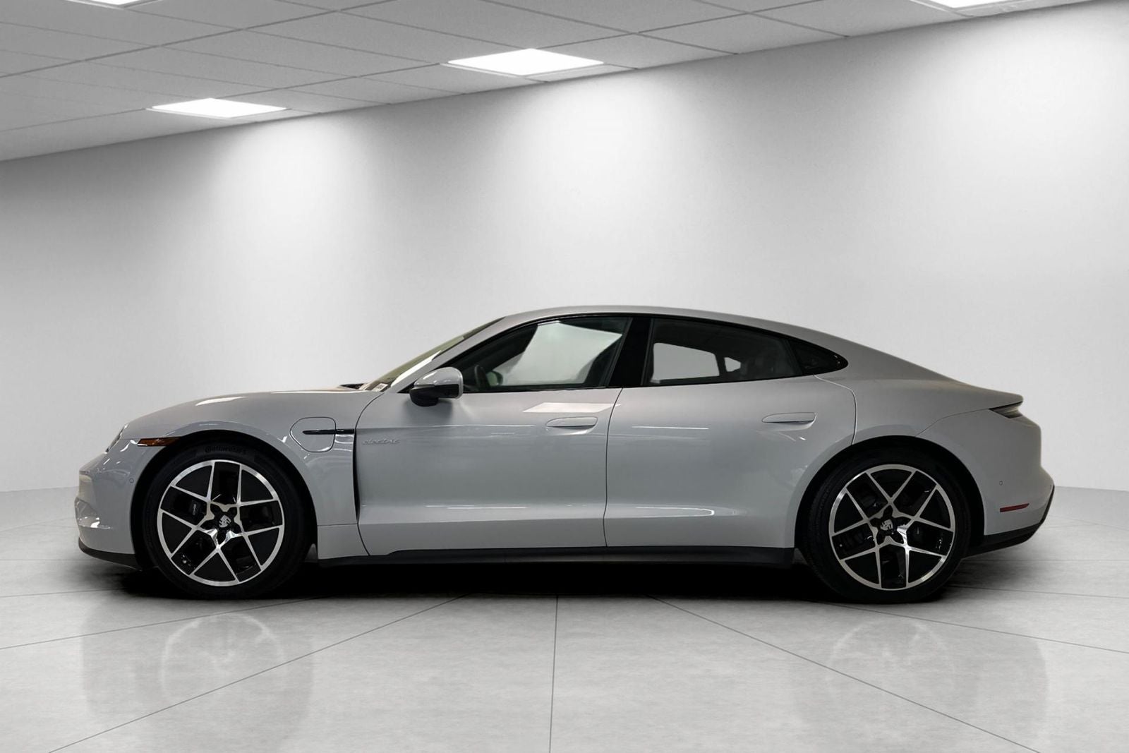 porsche taycan 2025 WP0AA2Y19SSA08182 image porsche taycan 2025 WP0AA2Y19SSA08182 image