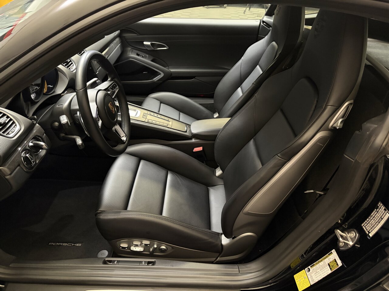 porsche 718 2023 WP0AD2A85PS271319 image porsche 718 2023 WP0AD2A85PS271319 image