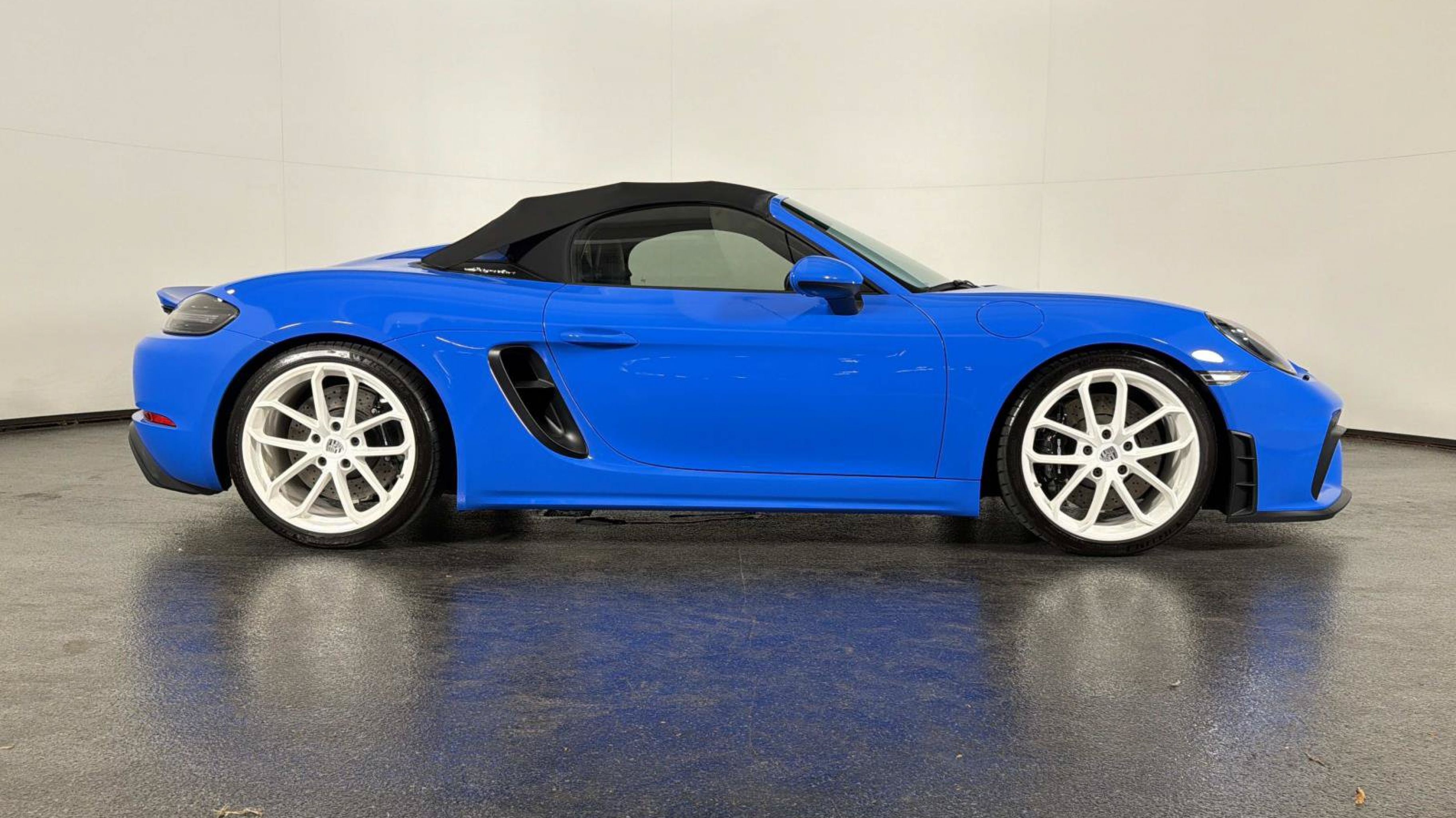 porsche 718 2023 WP0CC2A85PS222357 image porsche 718 2023 WP0CC2A85PS222357 image