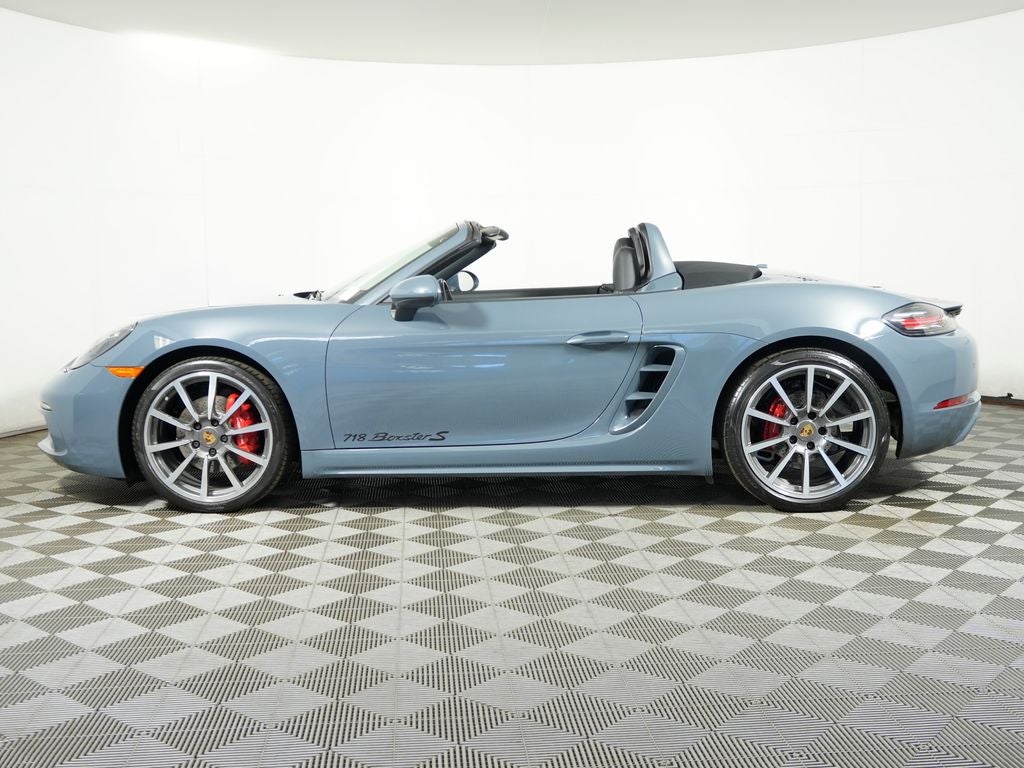 porsche 718 2017 WP0CB2A81HS241217 image porsche 718 2017 WP0CB2A81HS241217 image