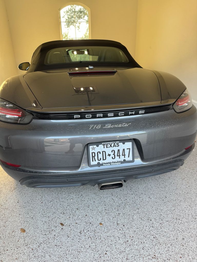 porsche 718 2017 WP0CA2A81HS220807 image porsche 718 2017 WP0CA2A81HS220807 image