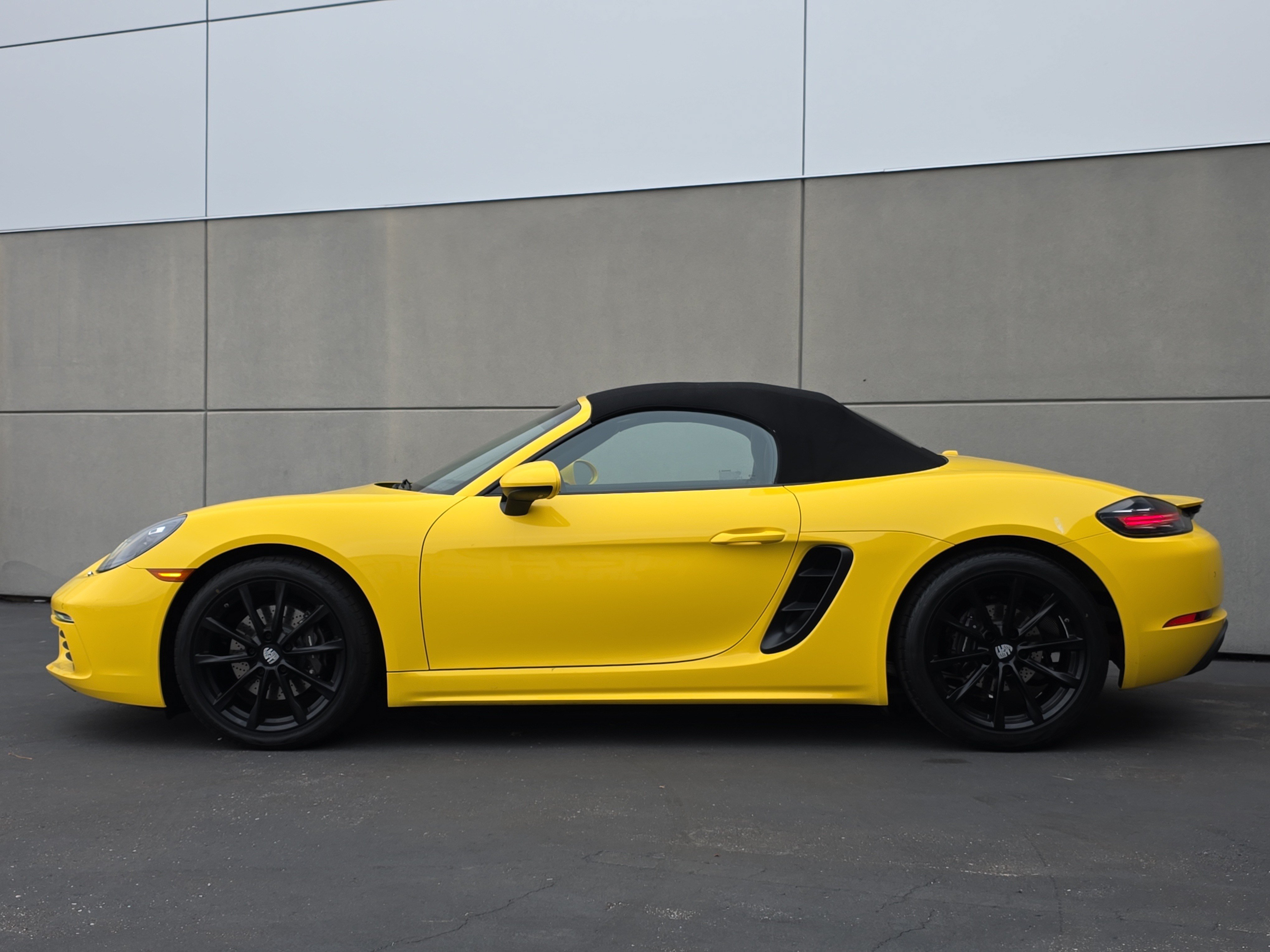 porsche 718 2025 WP0CA2A82SK212559 image porsche 718 2025 WP0CA2A82SK212559 image