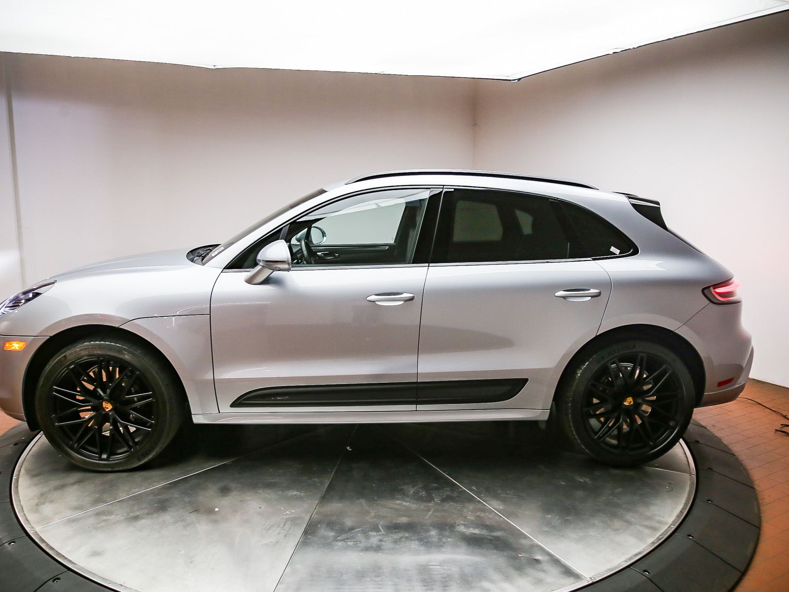 porsche macan 2023 WP1AF2A58PLB57890 image porsche macan 2023 WP1AF2A58PLB57890 image