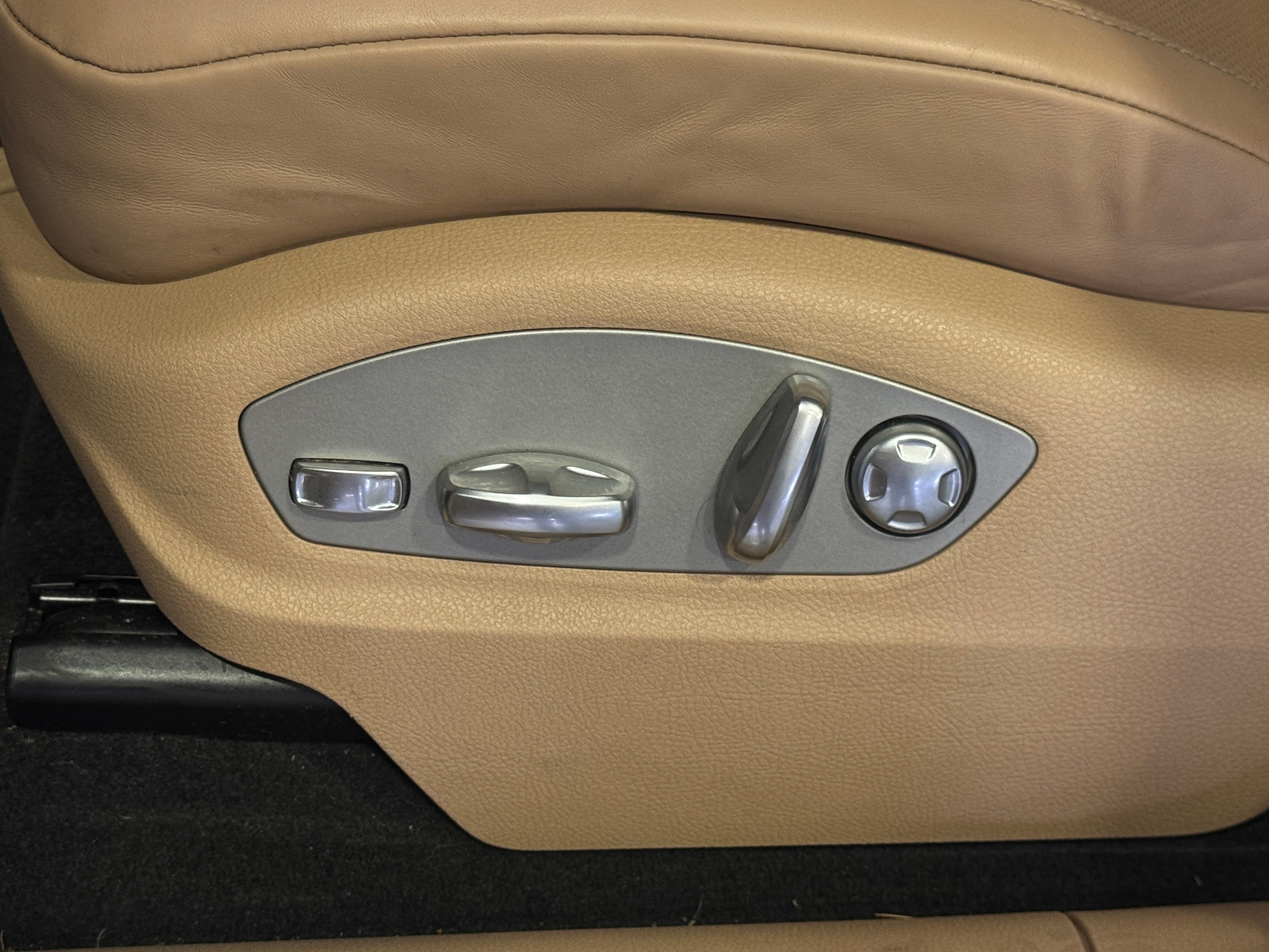 porsche macan 2023 WP1AA2A5XPLB09967 image porsche macan 2023 WP1AA2A5XPLB09967 image