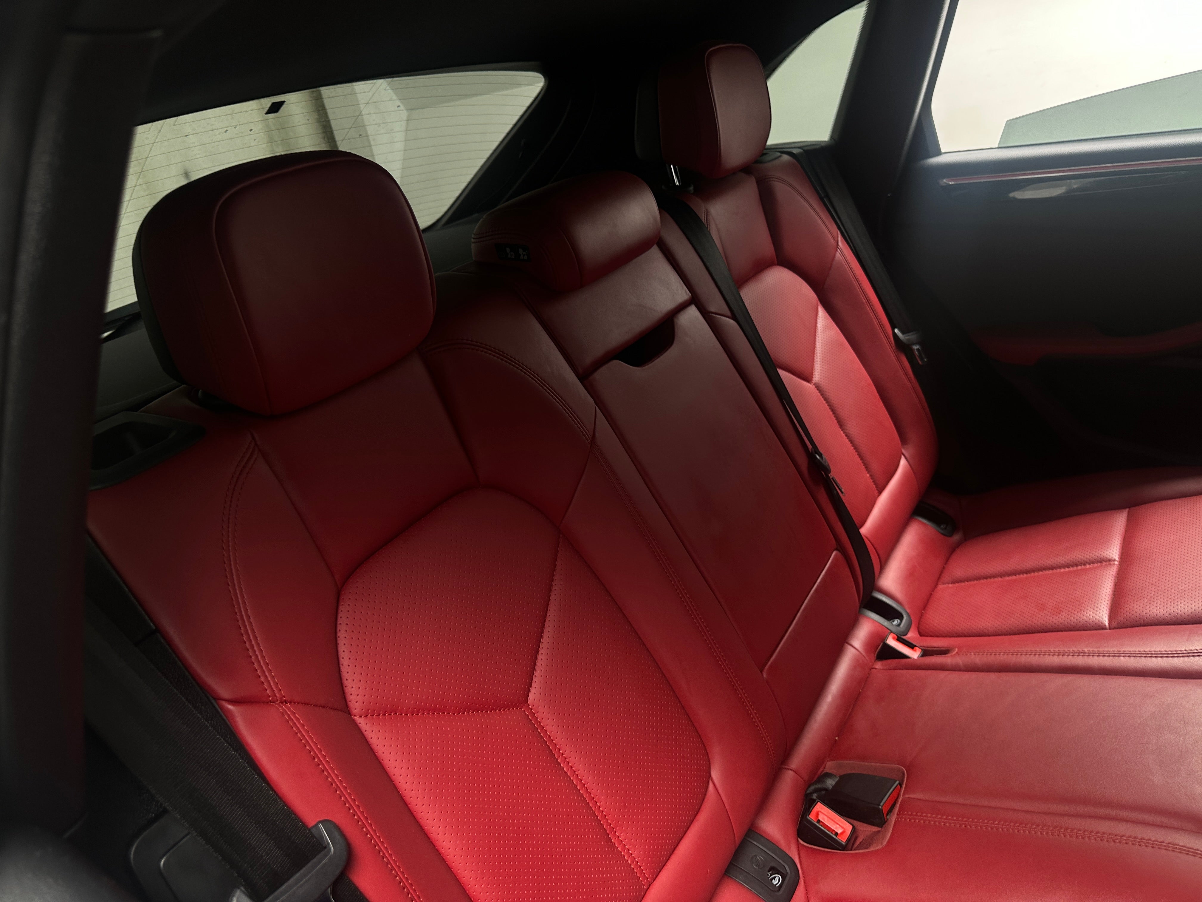 porsche macan 2019 WP1AB2A55KLB33566 image porsche macan 2019 WP1AB2A55KLB33566 image