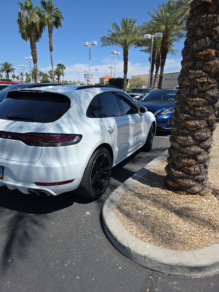 porsche macan 2019 WP1AB2A58KLB30645 image porsche macan 2019 WP1AB2A58KLB30645 image