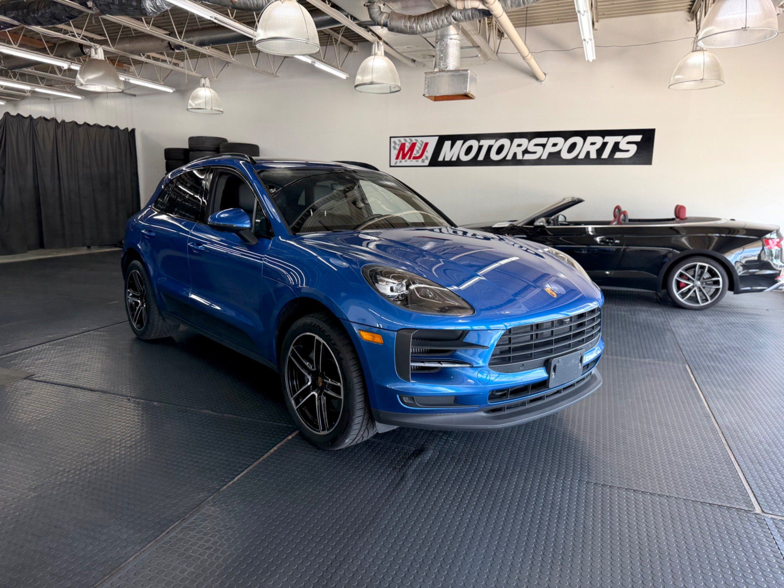 porsche macan 2019 WP1AB2A50KLB30252 image porsche macan 2019 WP1AB2A50KLB30252 image